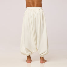 Load image into Gallery viewer, ZERØ London -  Back view, mens zero waste white trouser, designed &amp; made in London
