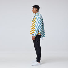 Load image into Gallery viewer, ZERØ London - Side view, mens draped shirt in mint, zero waste fashion, designed &amp; made in London

