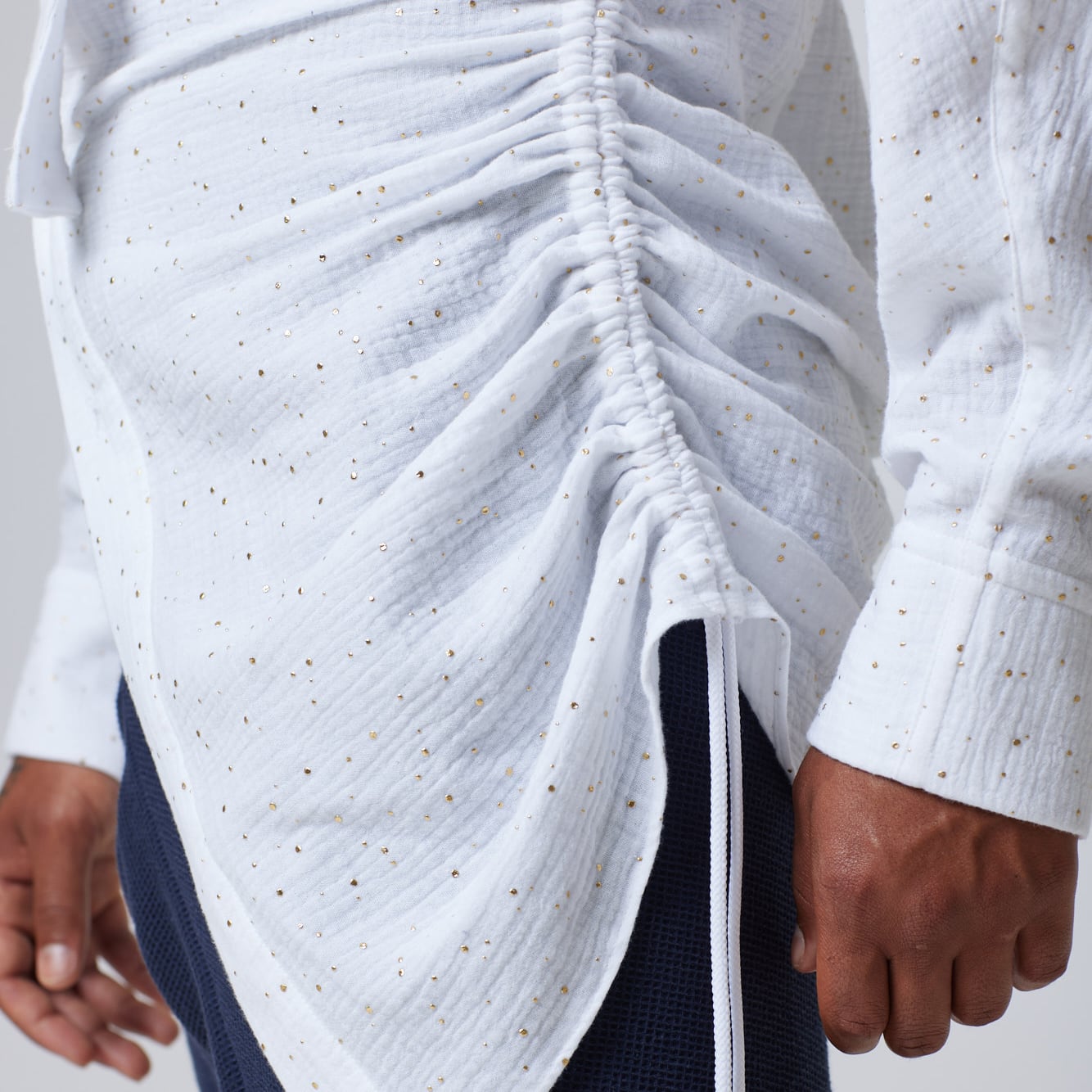 ZERØ London - Detail view, mens luxury cotton drawstring navy shirt, zero waste fashion, designed & made in London
